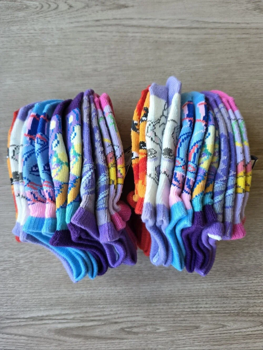 Unicorn Academy Girls Socks 12 Pairs 2 Packs Shoe Size 7-10 NWT Netflix